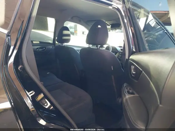 JN8AT2MT0GW024127 2016 NISSAN ROGUE - Image 8