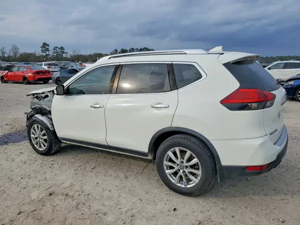 JN8AT2MT0HW135262 2017 NISSAN ROGUE - Image 2