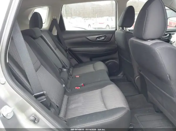 JN8AT2MT0HW135410 2017 NISSAN ROGUE - Image 8
