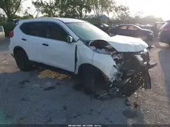 JN8AT2MT0HW137951 2017 NISSAN ROGUE