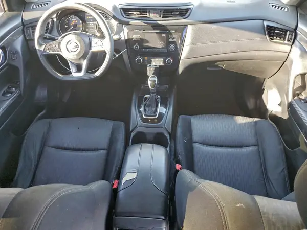 JN8AT2MT0HW140137 2017 NISSAN ROGUE - Image 8