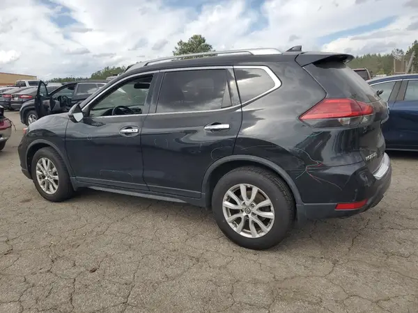 JN8AT2MT0HW143717 2017 NISSAN ROGUE - Image 2