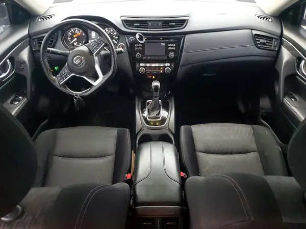 JN8AT2MT0HW143779 2017 NISSAN ROGUE - Image 8