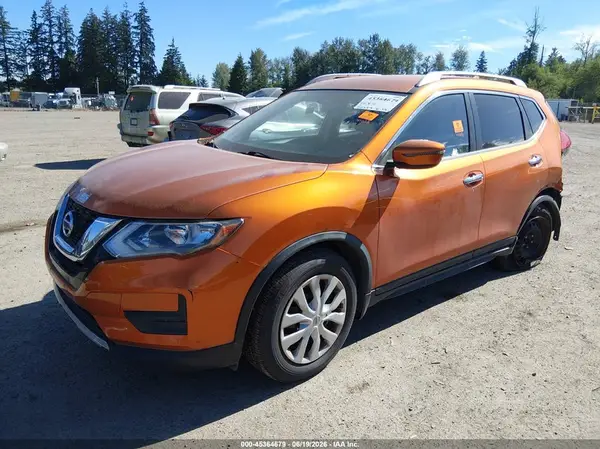 JN8AT2MT0HW144494 2017 NISSAN ROGUE - Image 2