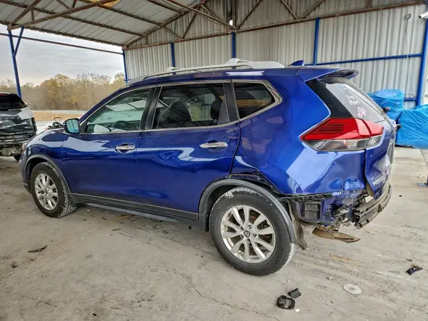 JN8AT2MT0HW146200 2017 NISSAN ROGUE - Image 2
