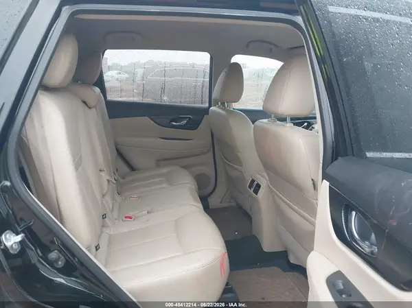 JN8AT2MT0HW146925 2017 NISSAN ROGUE - Image 8
