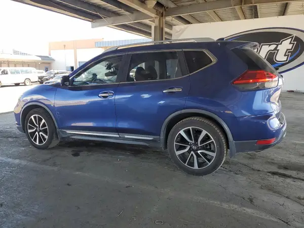 JN8AT2MT0HW148111 2017 NISSAN ROGUE - Image 2