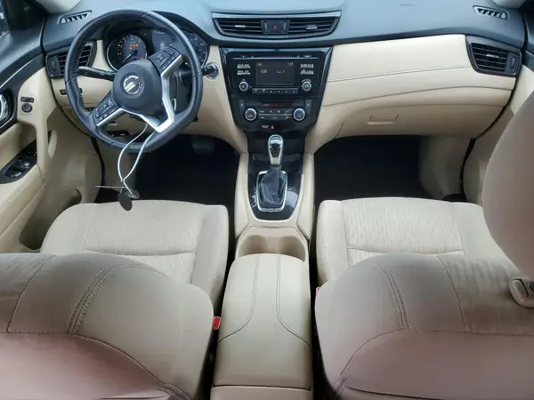 JN8AT2MT0HW148142 2017 NISSAN ROGUE - Image 8