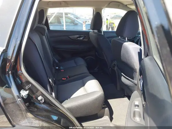 JN8AT2MT0HW148531 2017 NISSAN ROGUE - Image 8