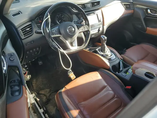 JN8AT2MT0HW149159 2017 NISSAN ROGUE - Image 8