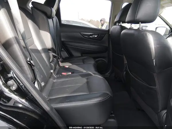 JN8AT2MT0HW150473 2017 NISSAN ROGUE - Image 8