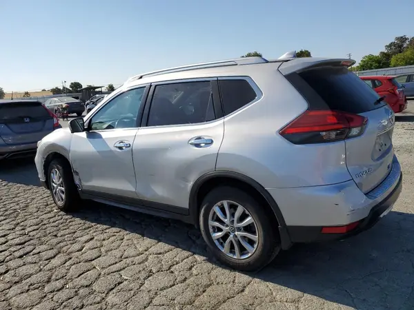 JN8AT2MT0HW150831 2017 NISSAN ROGUE - Image 2