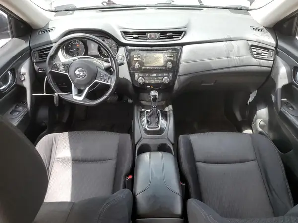 JN8AT2MT0HW152076 2017 NISSAN ROGUE - Image 8