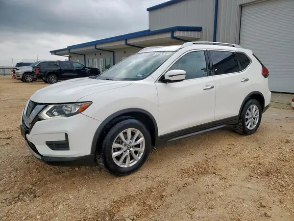 JN8AT2MT0HW152868 2017 NISSAN ROGUE - Image 1