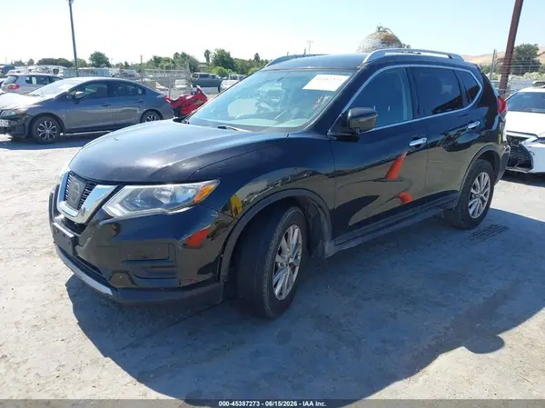 JN8AT2MT0HW153101 2017 NISSAN ROGUE - Image 2