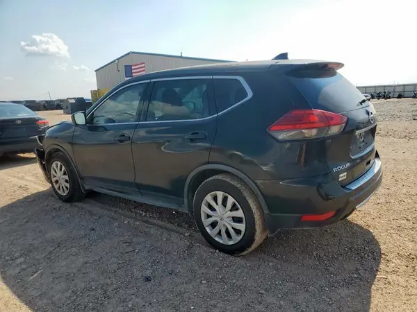 JN8AT2MT0HW385956 2017 NISSAN ROGUE - Image 2