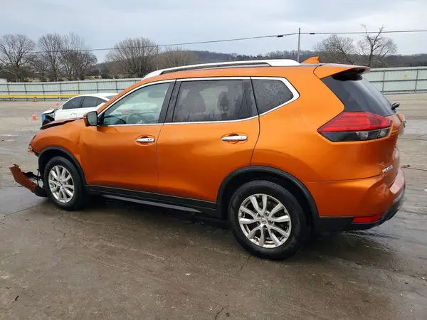 JN8AT2MT0HW386668 2017 NISSAN ROGUE - Image 2