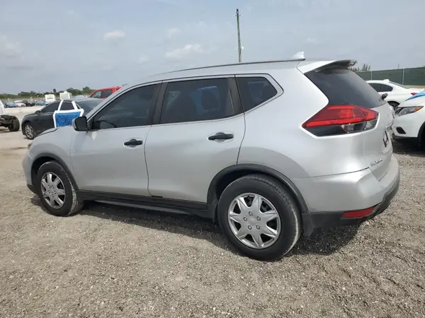 JN8AT2MT0HW387674 2017 NISSAN ROGUE - Image 2