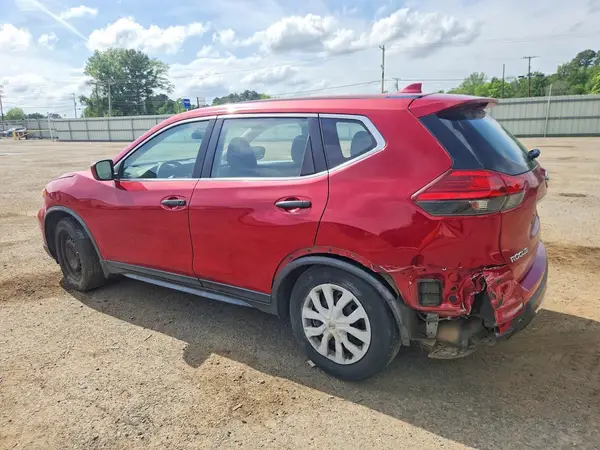 JN8AT2MT0HW388422 2017 NISSAN ROGUE - Image 2