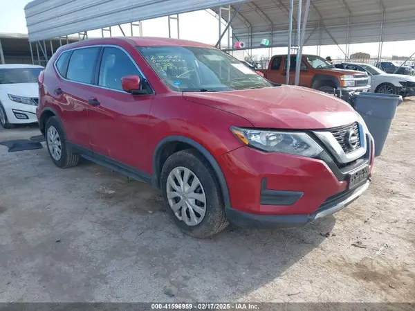 JN8AT2MT0HW393975 2017 NISSAN ROGUE - Image 1