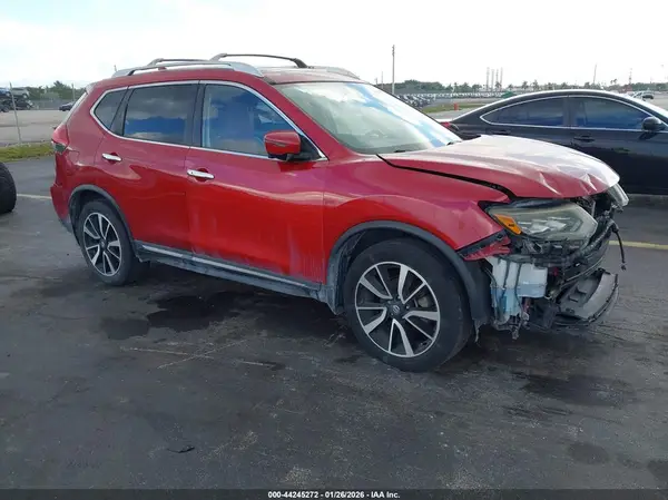JN8AT2MT0HW395760 2017 NISSAN ROGUE - Image 1