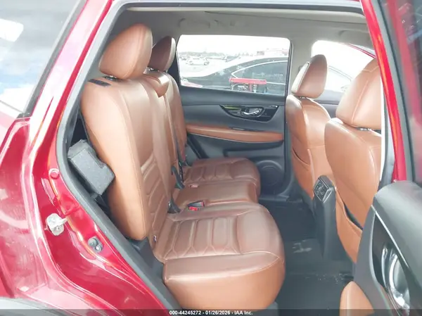 JN8AT2MT0HW395760 2017 NISSAN ROGUE - Image 8