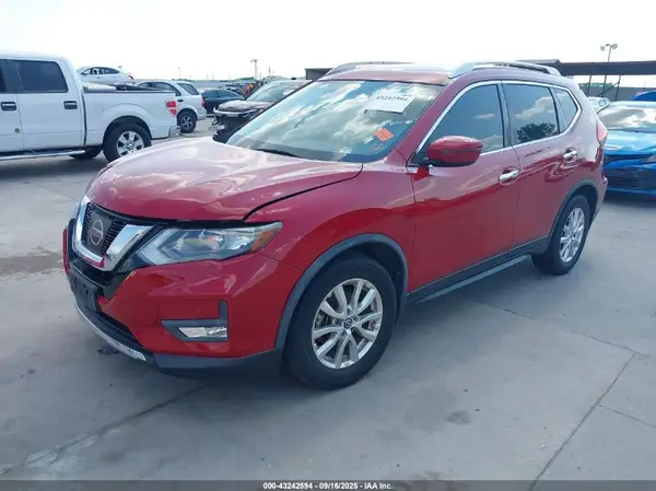 JN8AT2MT0HW398271 2017 NISSAN ROGUE - Image 2