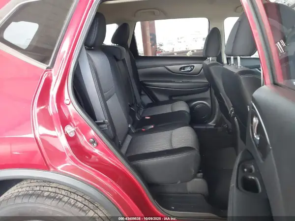 JN8AT2MT0HW398609 2017 NISSAN ROGUE - Image 8