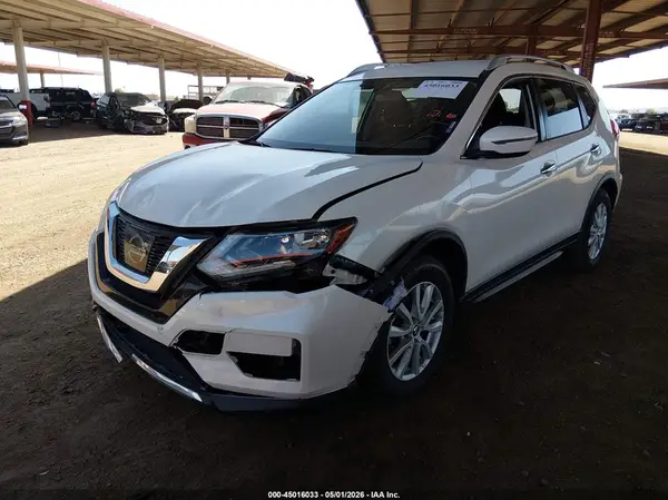 JN8AT2MT0HW400181 2017 NISSAN ROGUE - Image 2