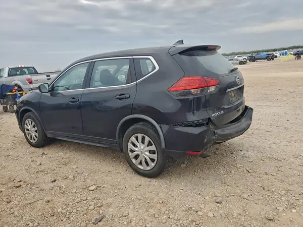 JN8AT2MT0HW402724 2017 NISSAN ROGUE - Image 2