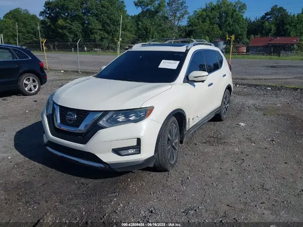 JN8AT2MT0JW451265 2018 NISSAN ROGUE - Image 2