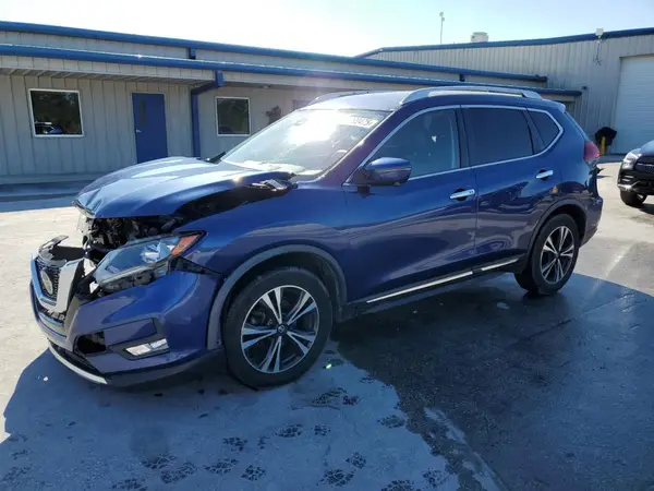 JN8AT2MT0JW452979 2018 NISSAN ROGUE - Image 1
