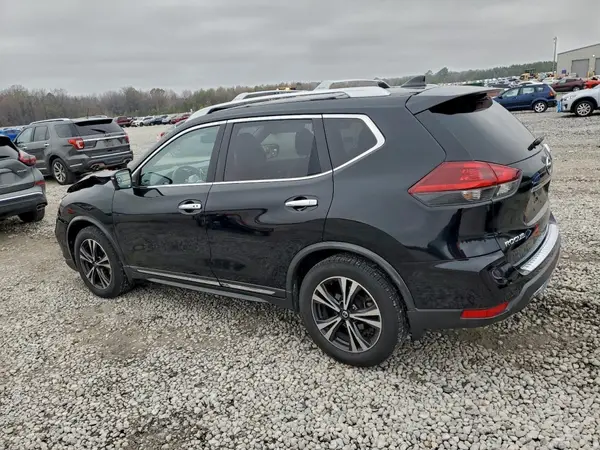 JN8AT2MT0JW453758 2018 NISSAN ROGUE - Image 2