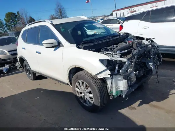 JN8AT2MT0JW453856 2018 NISSAN ROGUE - Image 1
