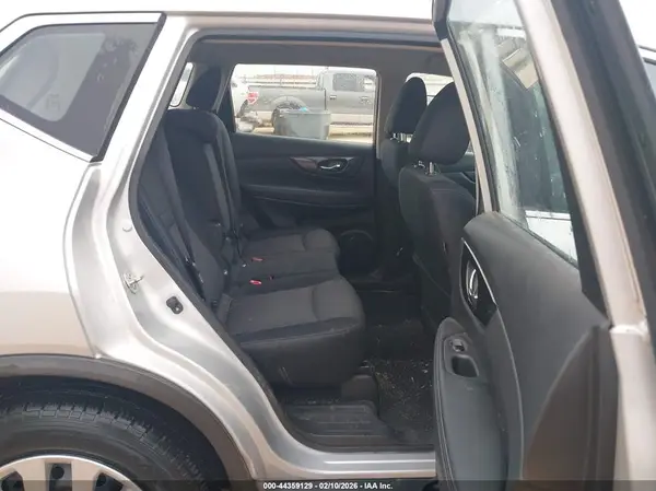 JN8AT2MT0JW460516 2018 NISSAN ROGUE - Image 8