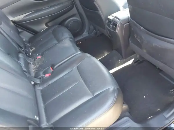 JN8AT2MT0JW460600 2018 NISSAN ROGUE - Image 8