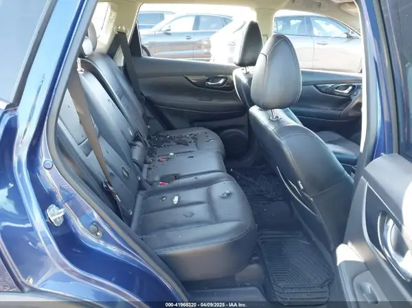JN8AT2MT0JW462119 2018 NISSAN ROGUE - Image 8