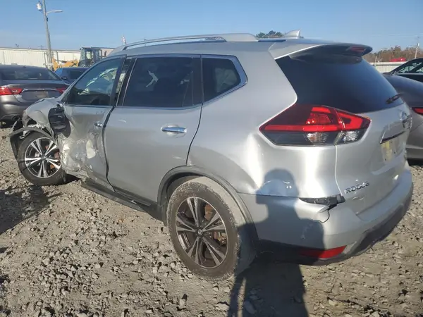 JN8AT2MT0JW462377 2018 NISSAN ROGUE - Image 2