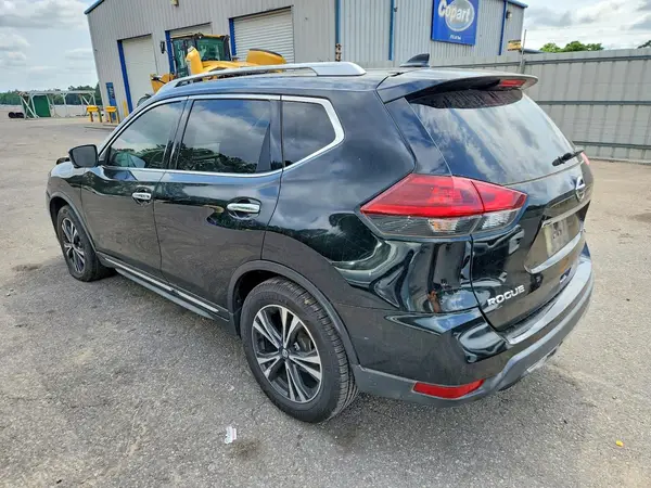 JN8AT2MT0JW462640 2018 NISSAN ROGUE - Image 2