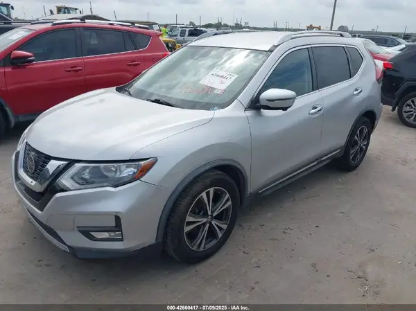 JN8AT2MT0JW464968 2018 NISSAN ROGUE - Image 2