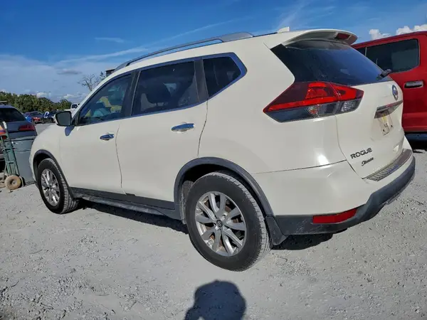 JN8AT2MT0JW470091 2018 NISSAN ROGUE - Image 2