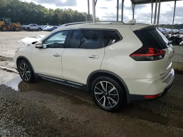 JN8AT2MT0JW485335 2018 NISSAN ROGUE - Image 2