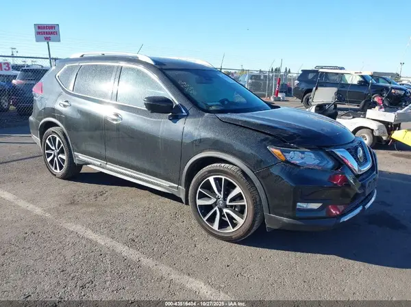 JN8AT2MT0JW485917 2018 NISSAN ROGUE - Image 1