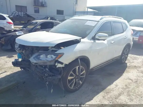 JN8AT2MT0JW486212 2018 NISSAN ROGUE - Image 2