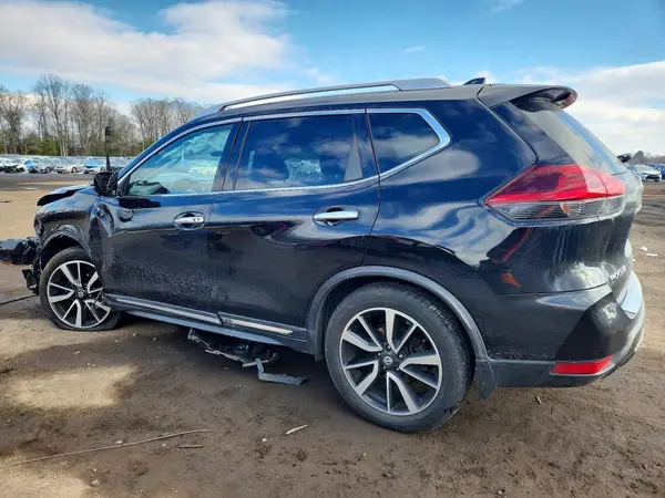JN8AT2MT0JW486923 2018 NISSAN ROGUE - Image 2
