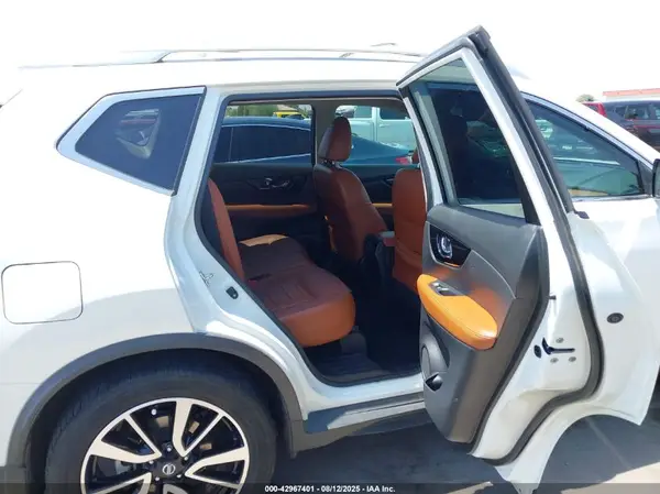 JN8AT2MT0JW489014 2018 NISSAN ROGUE - Image 8