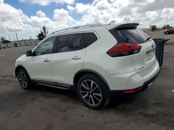 JN8AT2MT0JW489191 2018 NISSAN ROGUE - Image 2