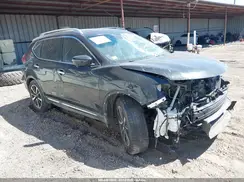 JN8AT2MT0JW490423 2018 NISSAN ROGUE