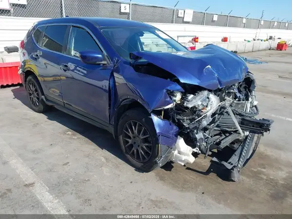 JN8AT2MT0KW253965 2019 NISSAN ROGUE - Image 1