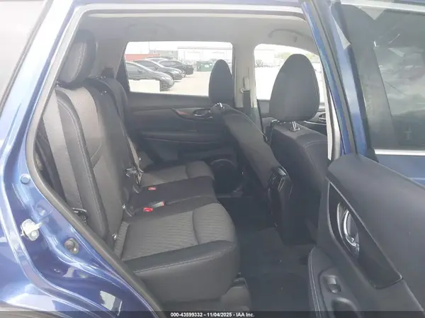 JN8AT2MT0KW255604 2019 NISSAN ROGUE - Image 8